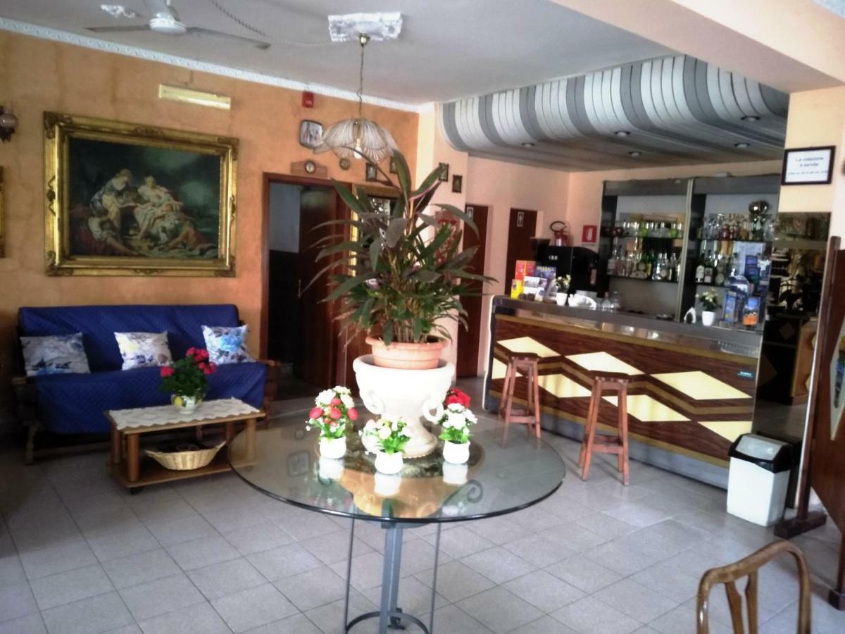 Hotel Eliseo Giardini Naxos Exterior photo