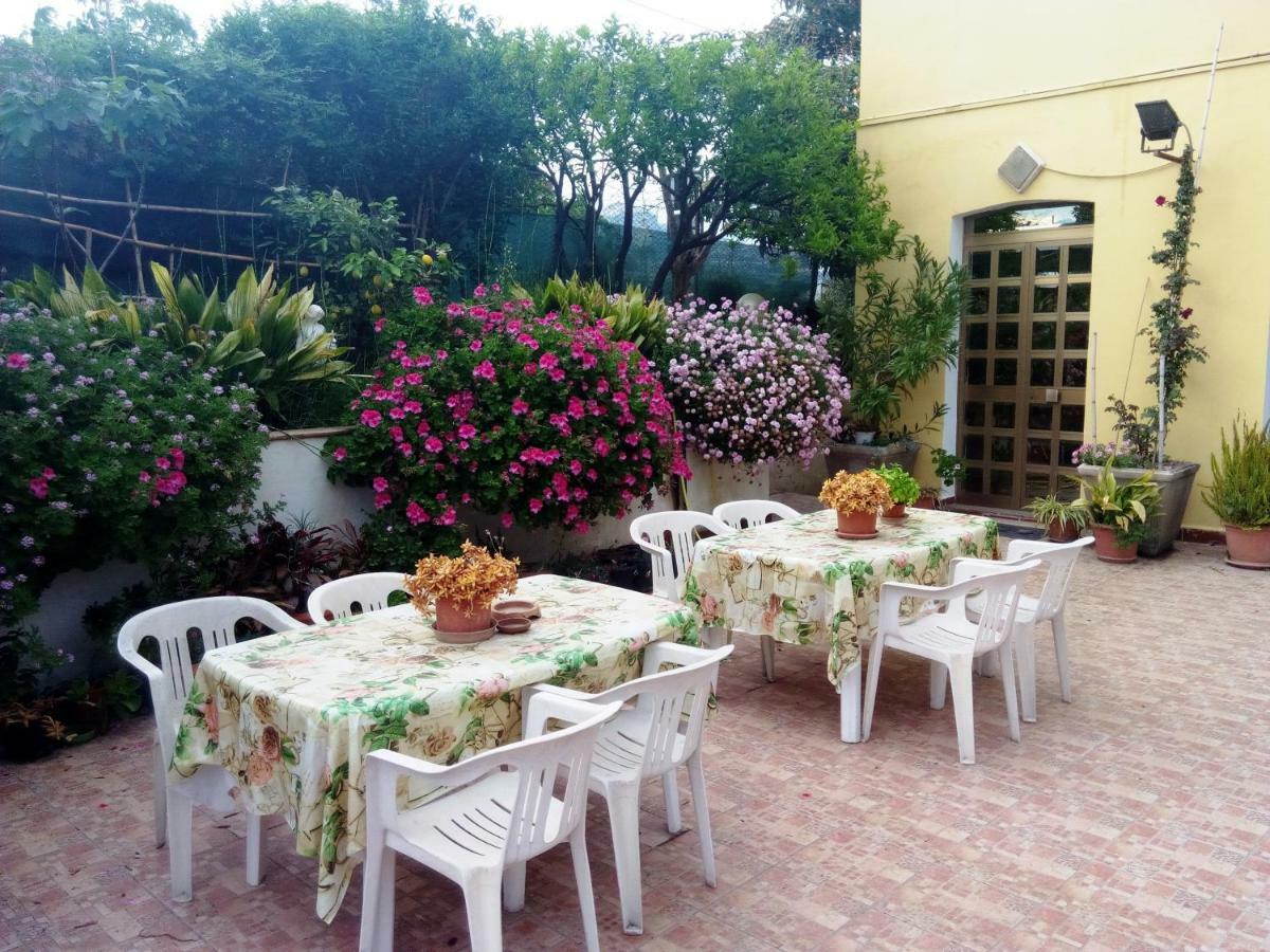 Hotel Eliseo Giardini Naxos Exterior photo