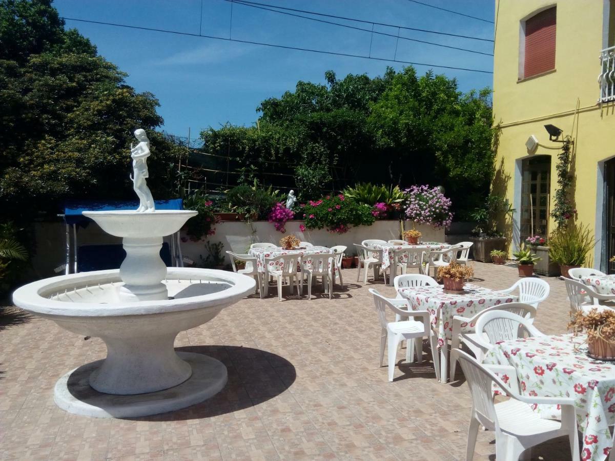 Hotel Eliseo Giardini Naxos Exterior photo