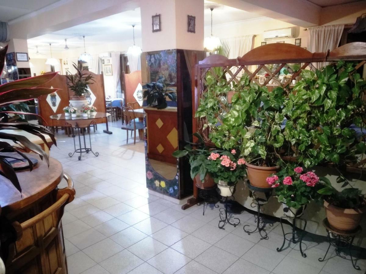 Hotel Eliseo Giardini Naxos Exterior photo